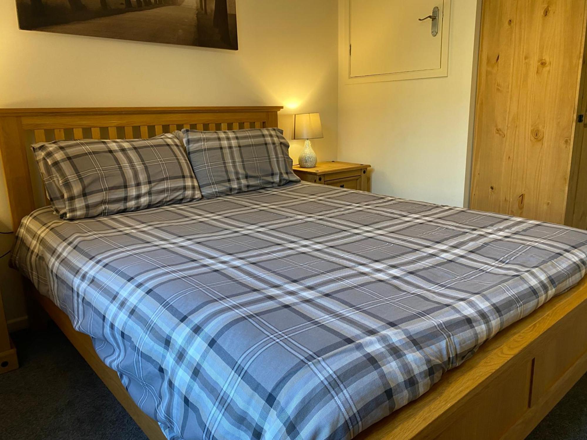 River Courtyard Apartment In The Heart Of Stneots Saint Neots Exteriör bild